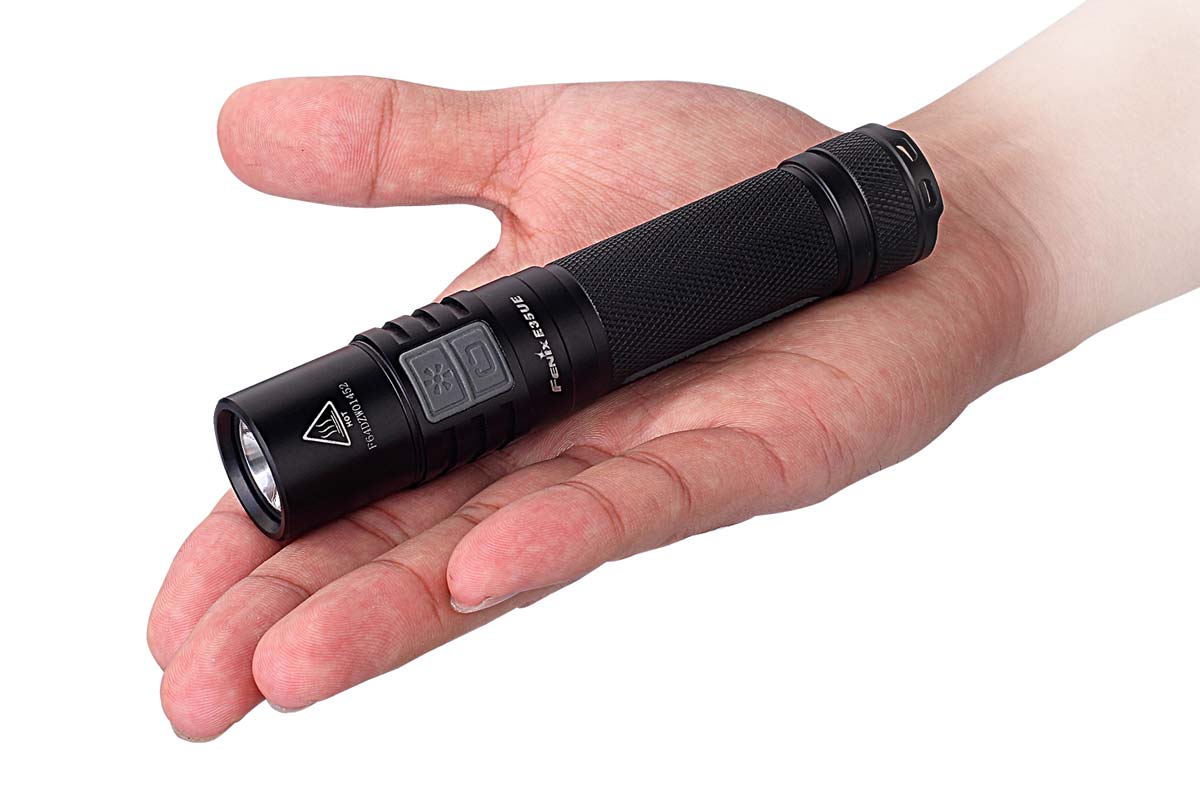 fenix e35UE led flashlight size