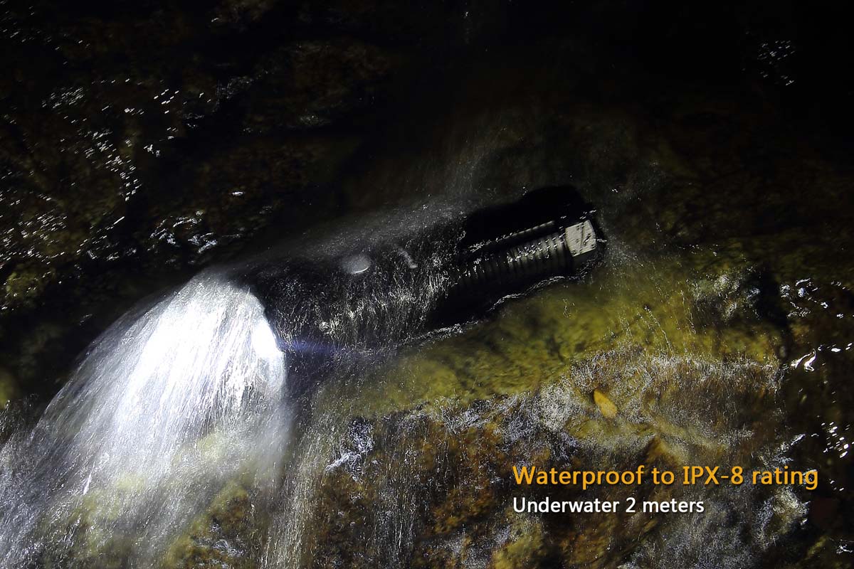fd40 fenix flashlight waterproof