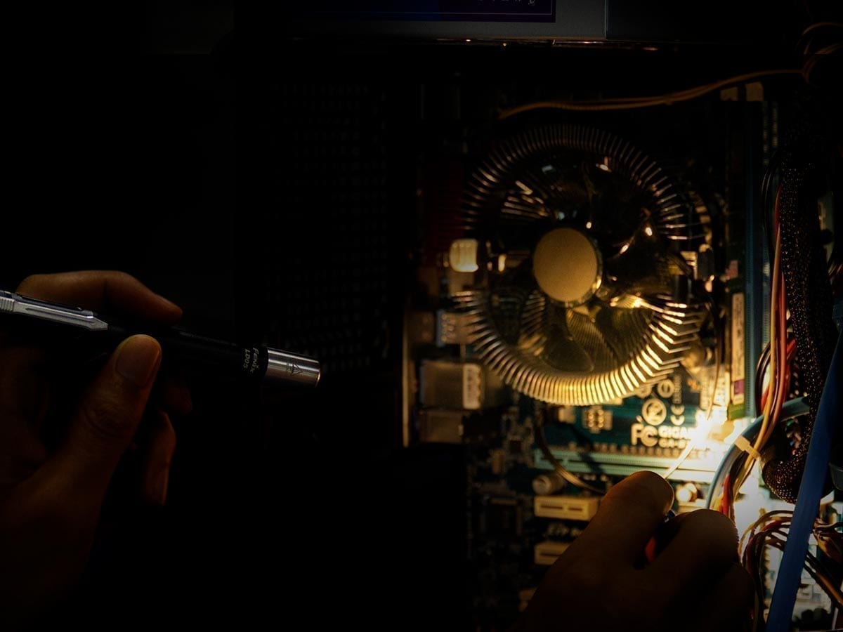 Fenix-LD05V2-EDC-Penlight_beam
