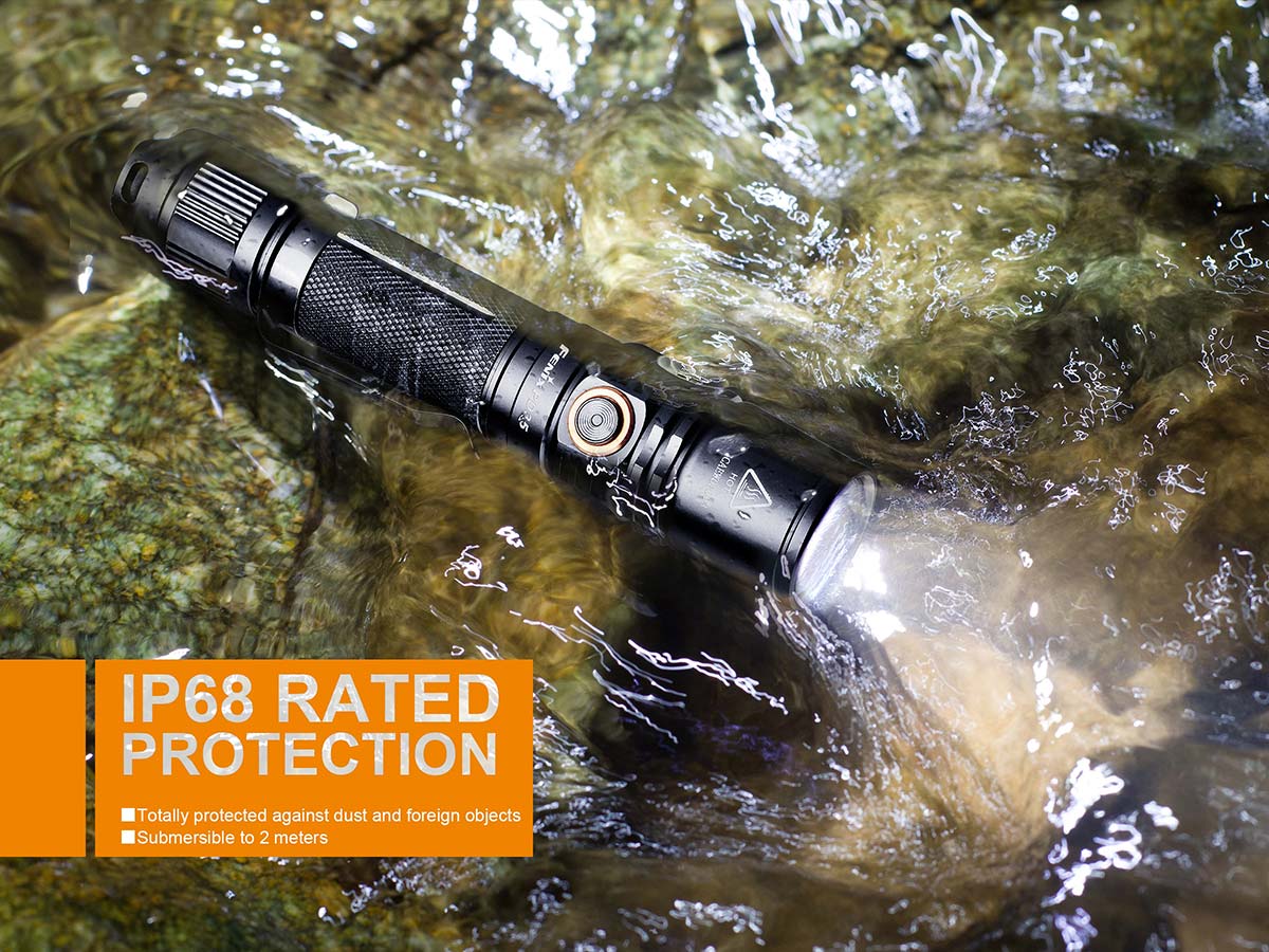 fenix pd35 LED flashlight IP68 dustproof waterpoof