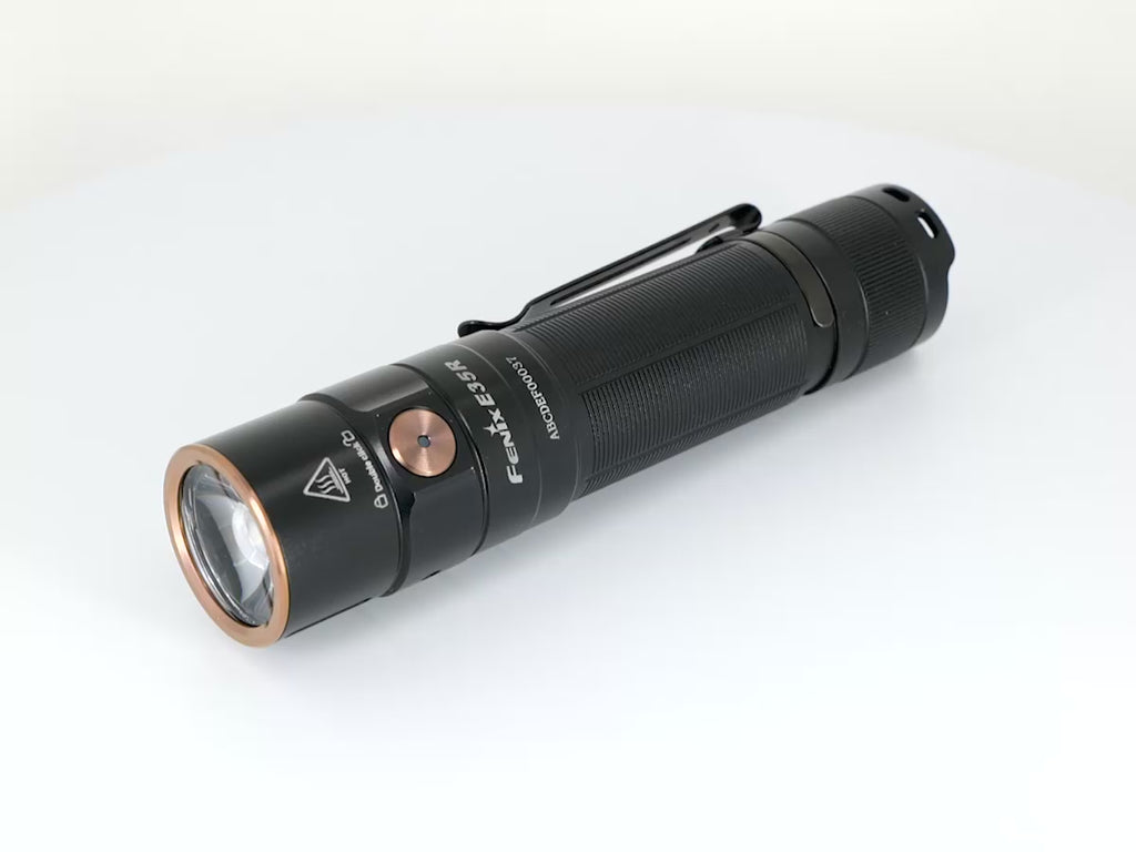 full rotation of the E35R flashlight