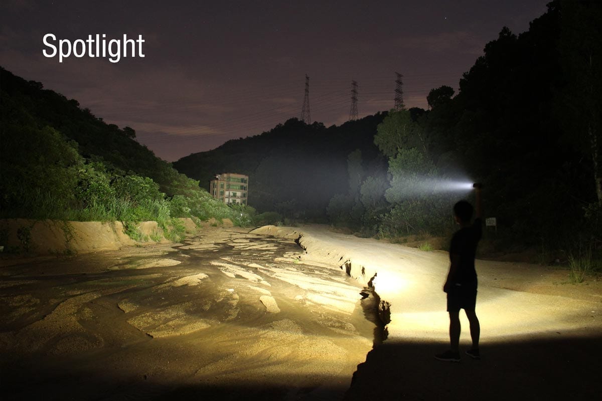 fenix fd65 focus flashlight spotlight